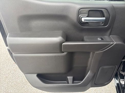 Used 2022 Chevrolet Silverado 1500 Custom image 20