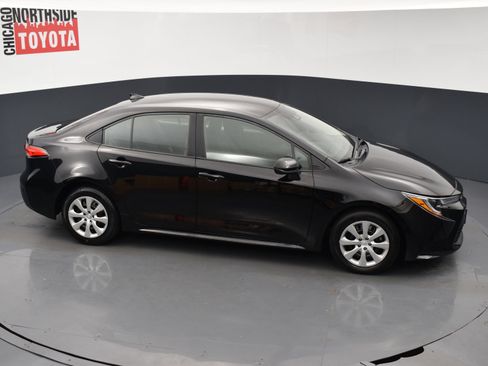 Used 2025 Toyota Corolla LE FWD image 20