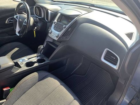 Used 2017 Chevrolet Equinox LT w/ Convenience Package FWD image 25
