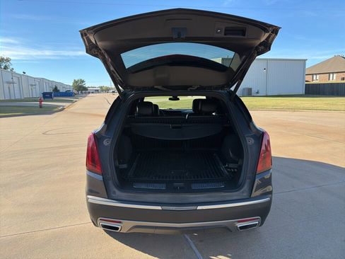 Used 2021 Cadillac XT5 Premium Luxury w/ LPO, Floor Liner Package image 5