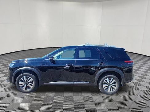 Used 2025 Nissan Pathfinder SL w/ Cargo Package AWD/4WD image 2