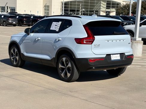 New 2026 Volvo XC40 B5 Plus w/ Protection Package Premier AWD/4WD image 5