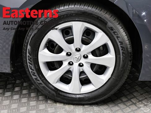 Used 2023 Toyota Corolla LE image 30