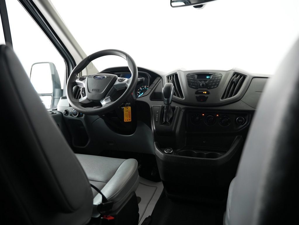 Used 2019 Ford Transit 250 148 Medium Roof RWD image 10