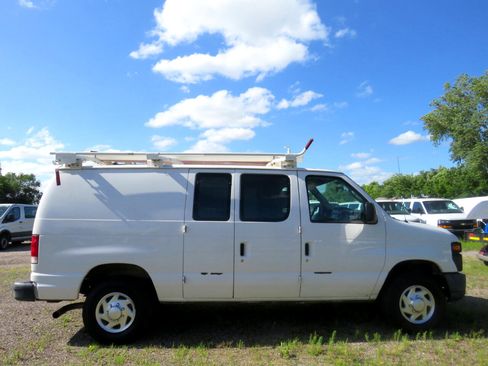 Used 2011 Ford E-250 and Econoline 250 w/ Commercial Cargo Van Pkg image 4