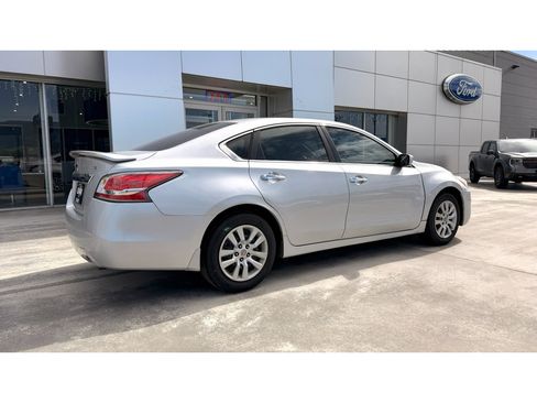 Used 2015 Nissan Altima 2.5 S w/ Power Driver Seat Package FWD image 7