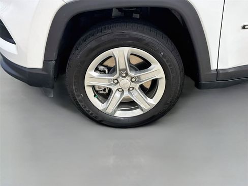 Used 2024 Jeep Compass Sport AWD/4WD image 28