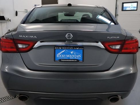 Used 2017 Nissan Maxima Platinum w/ Interior Lighting Package FWD image 6