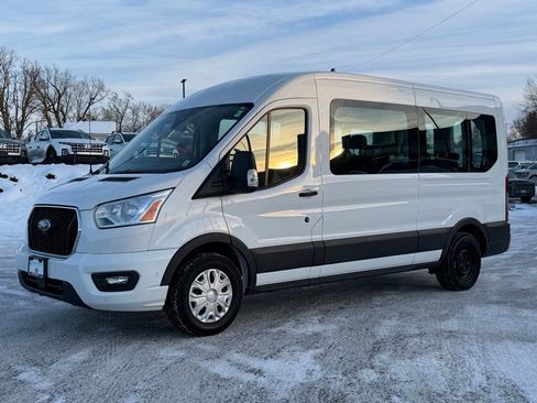 Used 2022 Ford Transit 350 XLT image 3