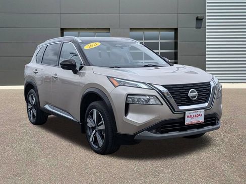 Used 2021 Nissan Rogue SL w/ Premium Package AWD/4WD image 3