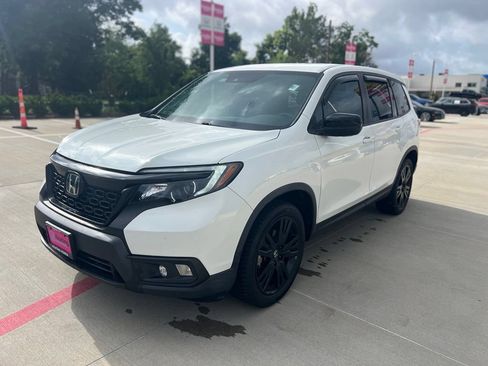 Used 2021 Honda Passport Sport image 11