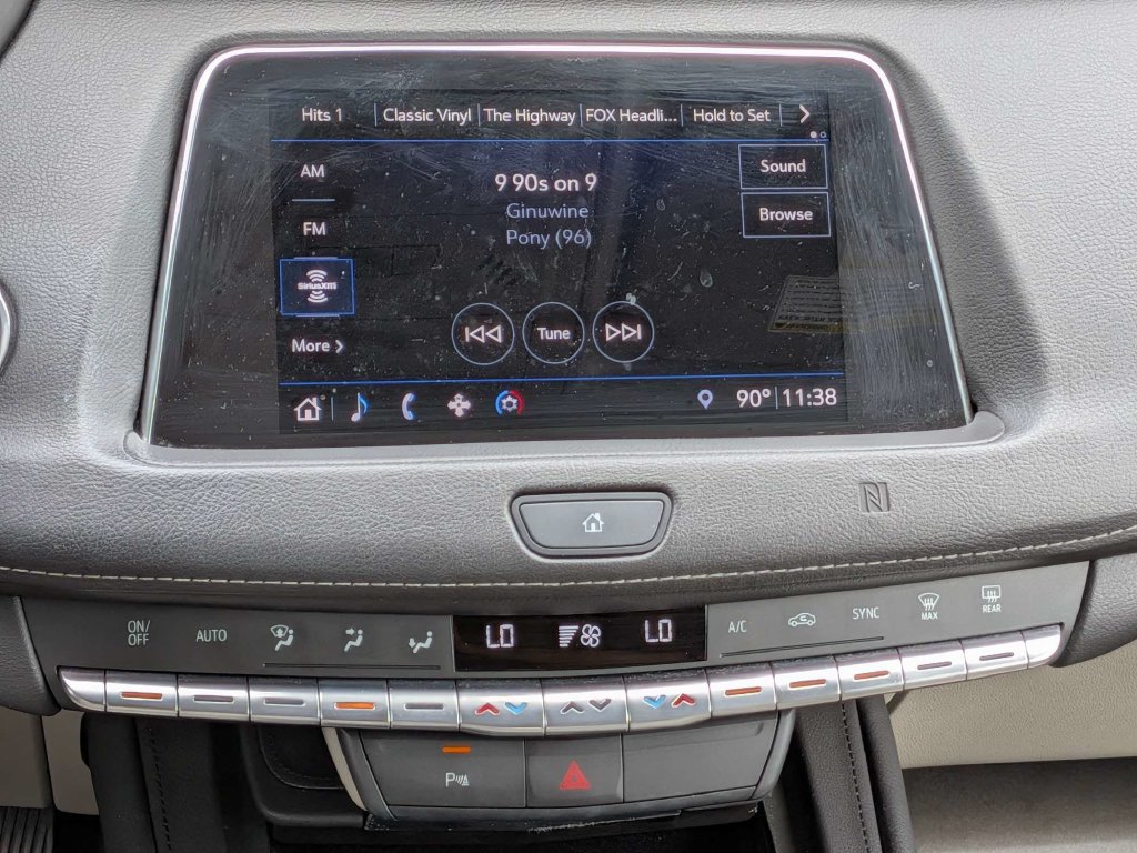 Certified 2019 Cadillac XT4 Luxury FWD image 18