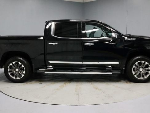 Used 2023 Chevrolet Silverado 1500 High Country w/ Technology Package AWD/4WD image 11