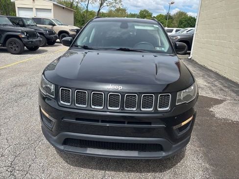 Used 2018 Jeep Compass Sport AWD/4WD image 9