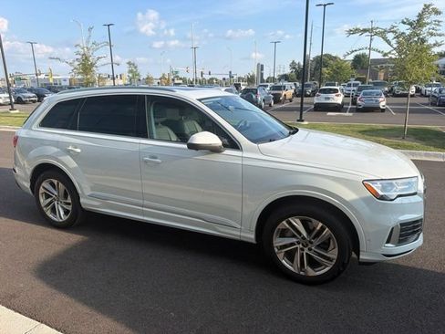 Used 2023 Audi Q7 2.0T Premium Plus w/ Premium Plus Package AWD/4WD image 6