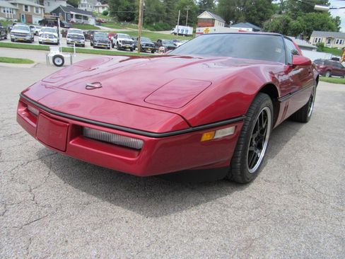 Used 1989 Chevrolet Corvette Coupe RWD image 5