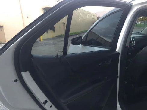 Used 2021 Chevrolet Equinox Premier w/ Redline Edition FWD image 11