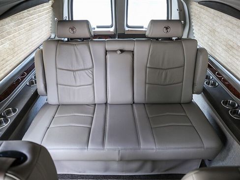 Used 2023 Chevrolet Express 2500 Extended image 30