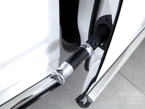 Certified 2025 Rolls-Royce Cullinan image 21