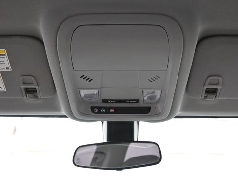 Used 2019 Chevrolet Equinox LS image 28