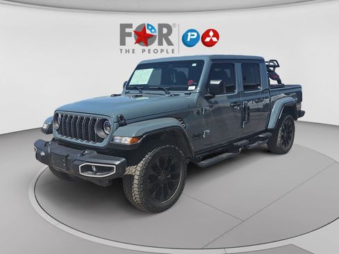 Used 2025 Jeep Gladiator Sport AWD/4WD image 1