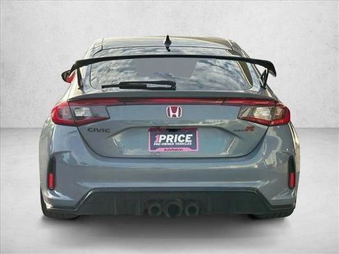 Used 2024 Honda Civic Type R image 6