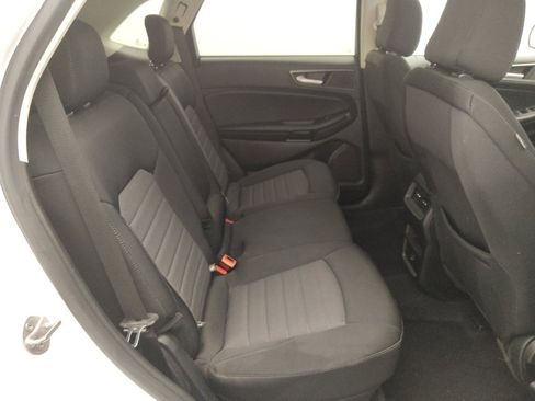 Used 2022 Ford Edge SE image 19