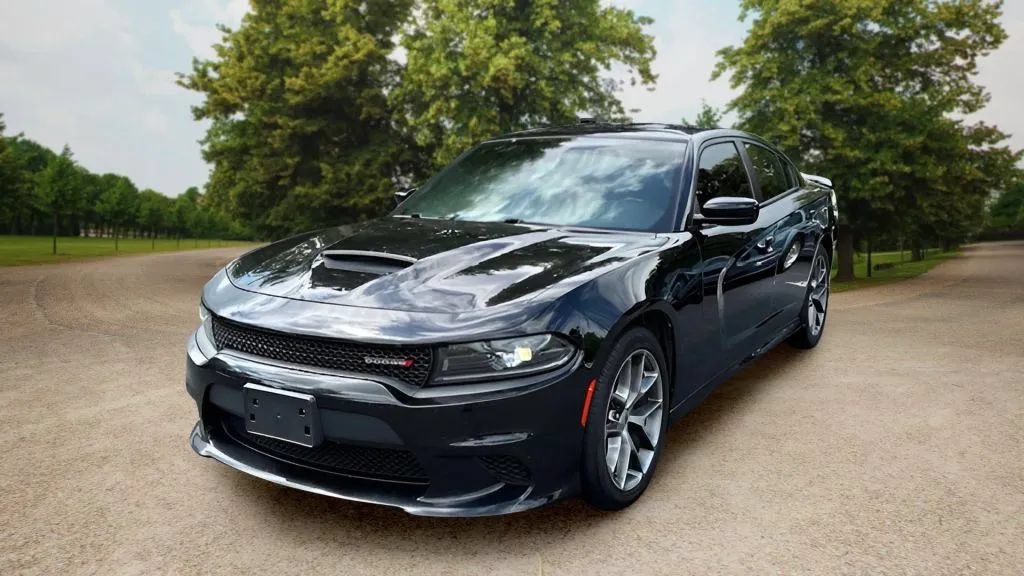 Used 2023 Dodge Charger GT RWD image 4