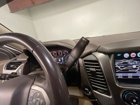 Used 2018 Chevrolet Tahoe Premier image 16