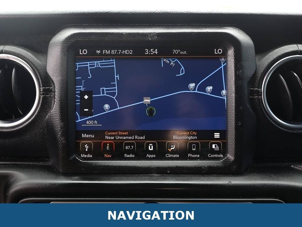 Used 2018 Jeep Wrangler Unlimited Sahara AWD/4WD image 5
