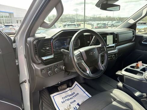 Used 2024 Chevrolet Silverado 1500 LT Trail Boss w/ Protection Package AWD/4WD image 10