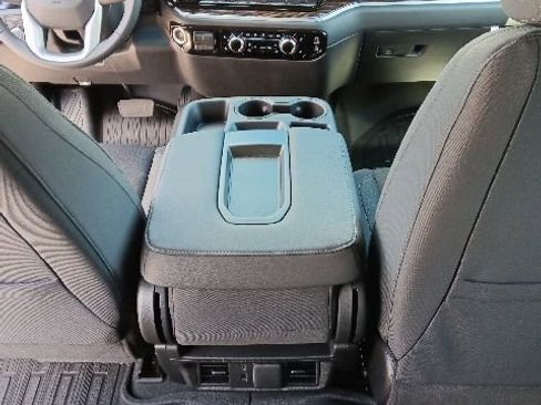New 2026 GMC Sierra 1500 Elevation AWD/4WD image 8
