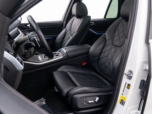 Used 2023 BMW X5 xDrive45e w/ Climate Comfort Package image 16