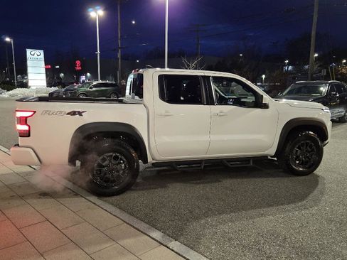 Used 2023 Nissan Frontier PRO-4X w/ Pro-4X Premium Package image 13