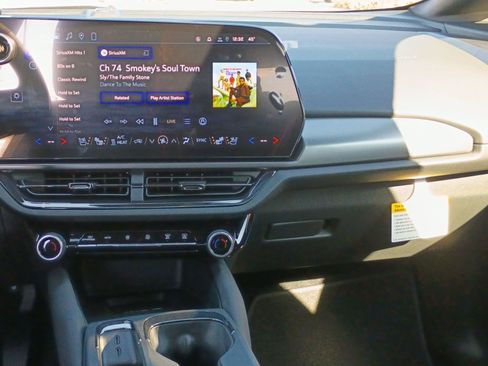 New 2026 Chevrolet Equinox EV RS image 29