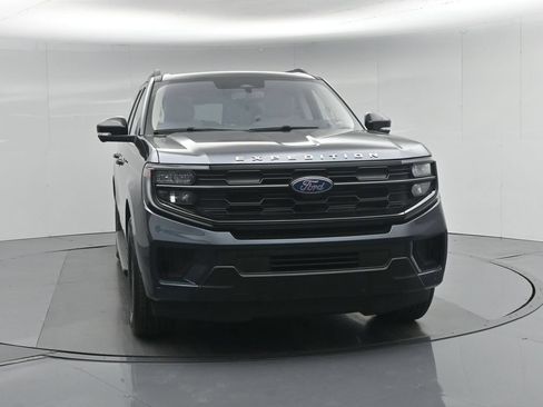Used 2025 Ford Expedition Max Active RWD image 61