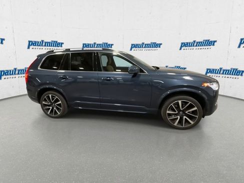 Used 2018 Volvo XC90 T6 Momentum w/ Convenience Package image 13