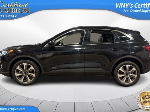 Used 2023 Ford Escape Platinum AWD/4WD image 10