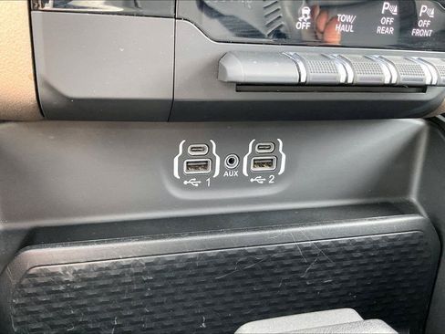 Used 2022 RAM 1500 Laramie AWD/4WD image 31