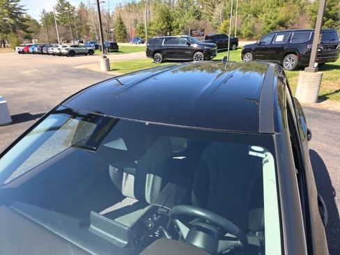 Used 2021 Nissan Rogue S AWD/4WD image 34