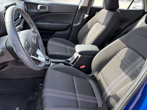 Used 2023 Hyundai Venue SEL w/ Cargo Package FWD image 9