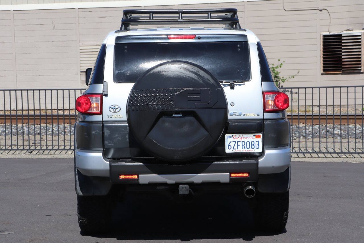 Used 2010 Toyota FJ Cruiser 4WD w/ Convenience Pkg image 8