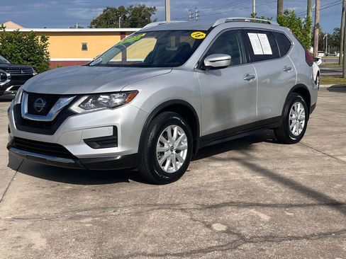 Used 2018 Nissan Rogue SV image 7