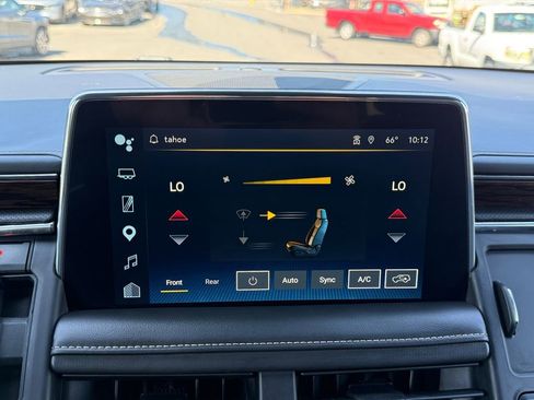 Used 2023 Chevrolet Tahoe Premier AWD/4WD image 17