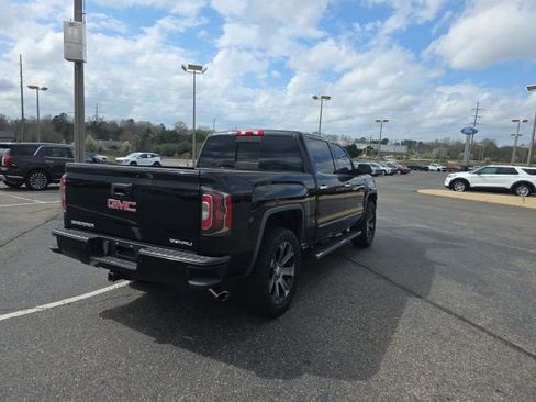 Used 2017 GMC Sierra 1500 Denali image 3