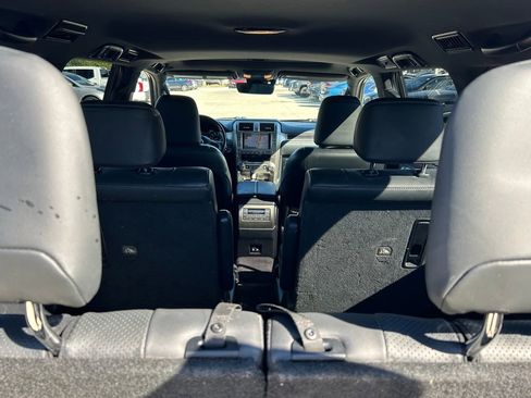 Used 2021 Lexus GX 460 Luxury w/ Sport Design Package AWD/4WD image 14
