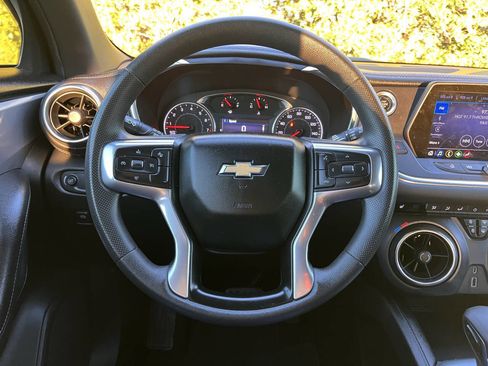 Used 2021 Chevrolet Blazer LT image 23