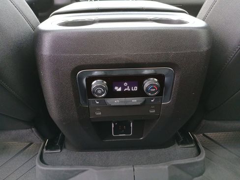 Certified 2025 Chevrolet Tahoe LT w/ Comfort Package RWD image 22