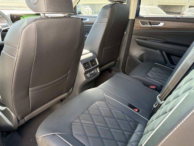 New 2026 Volkswagen Atlas SEL Premium R-Line AWD/4WD image 11