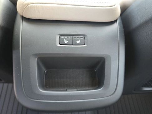 New 2026 Volvo XC60 B5 Plus w/ Protection Package Premier image 20